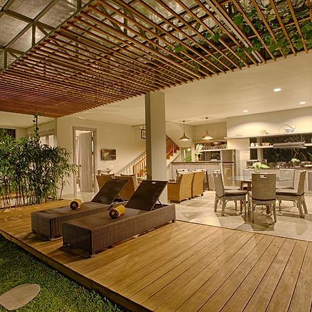 Villa The Poh Jimbaran Exterior foto