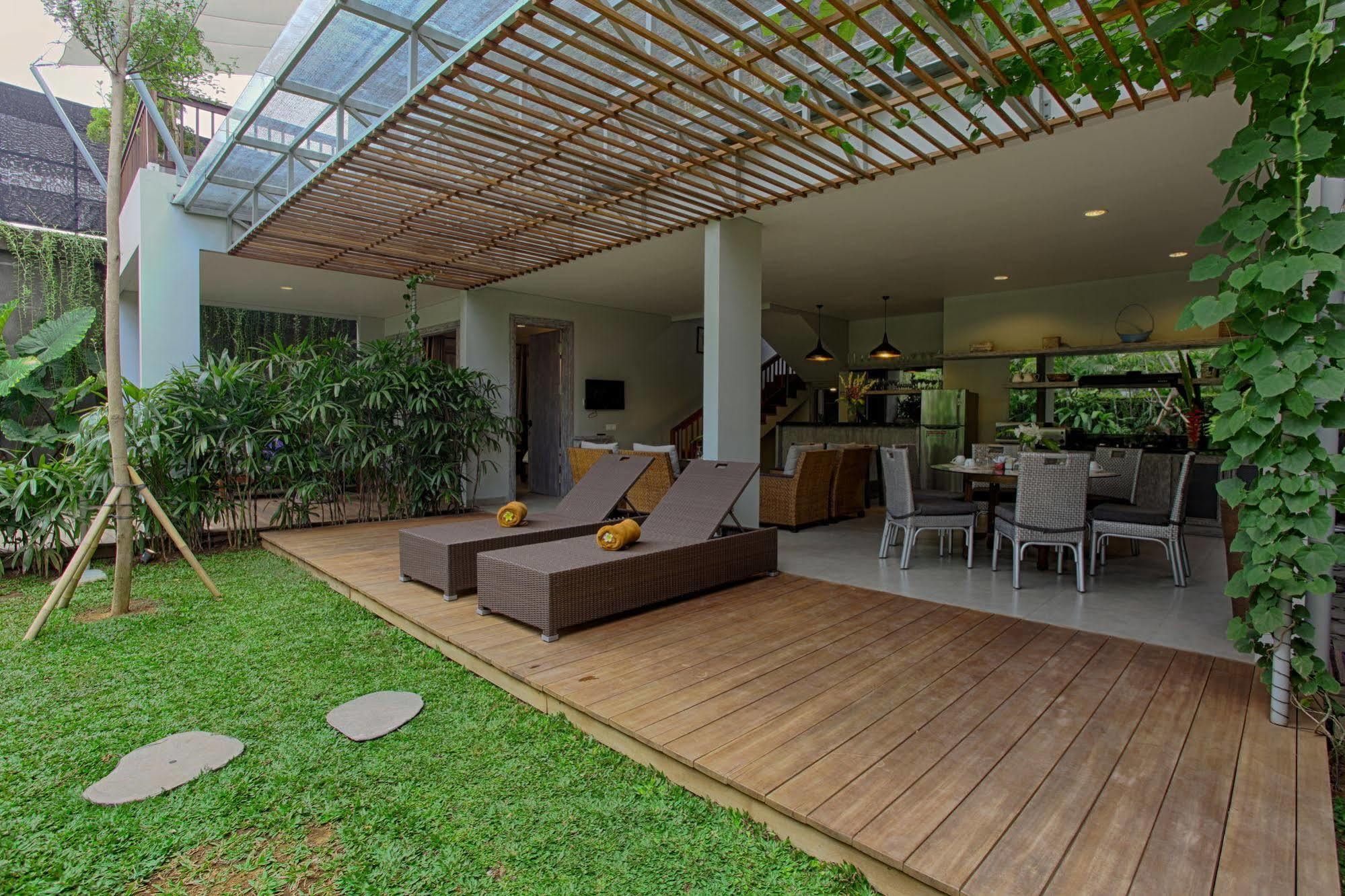 Villa The Poh Jimbaran Exterior foto