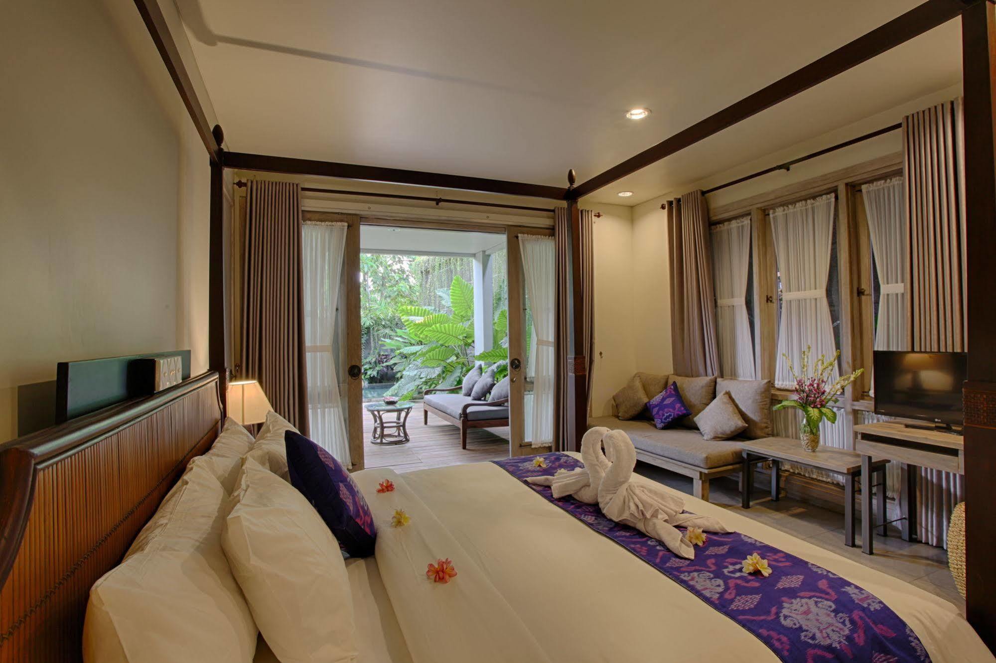 Villa The Poh Jimbaran Exterior foto