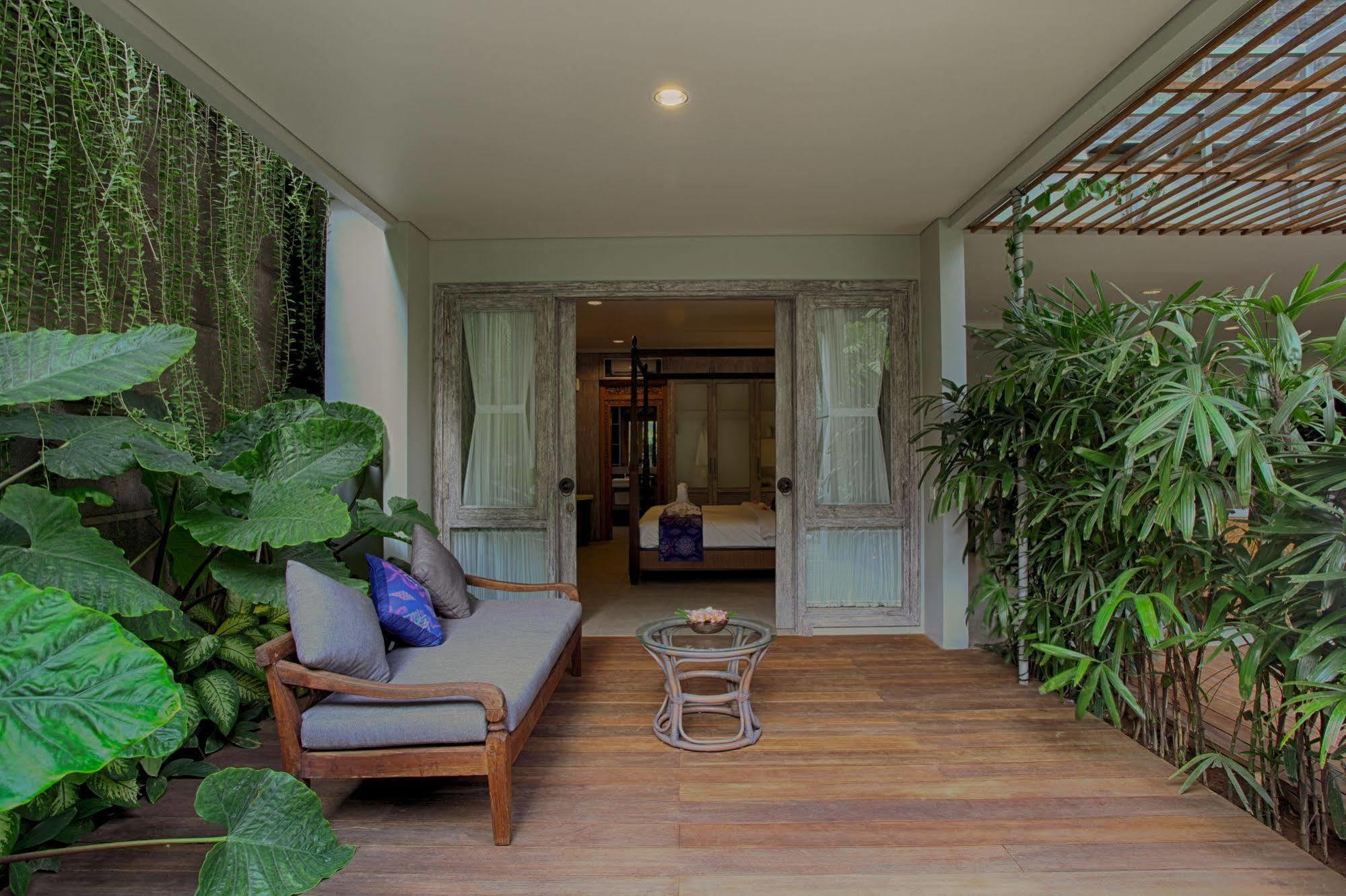 Villa The Poh Jimbaran Exterior foto